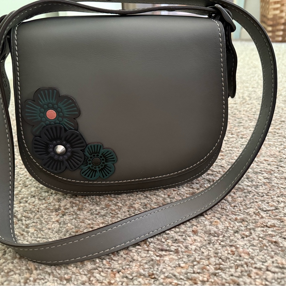 Coach 1941 Tea Rose Saddle 23 Gray Crossbody Bag